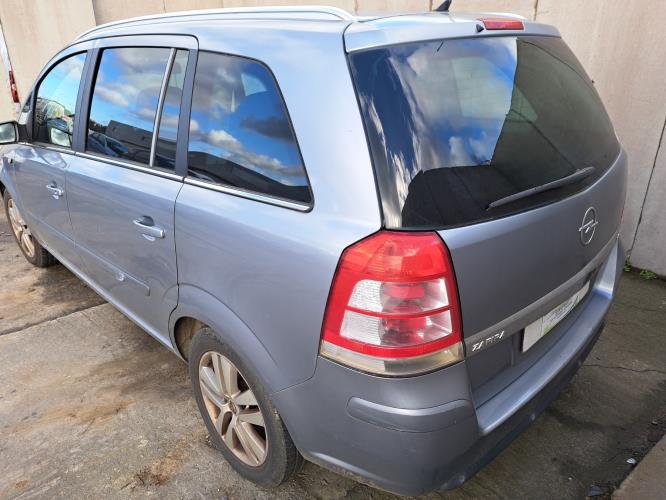 Image Capot - OPEL ZAFIRA B