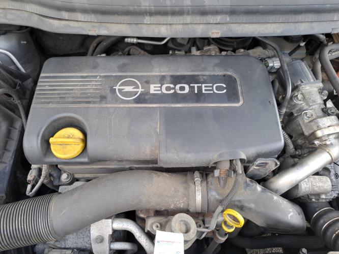 Image Capot - OPEL ZAFIRA B