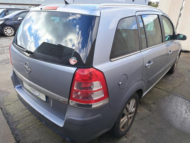 Image Capot - OPEL ZAFIRA B