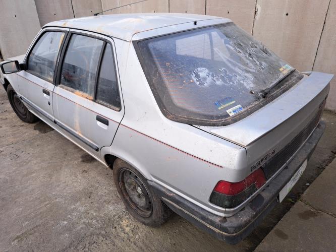 Image Calandre - PEUGEOT 309