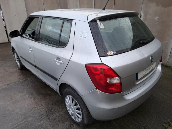 Image Porte avant gauche - SKODA FABIA 2
