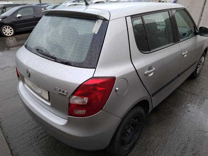Image Porte avant gauche - SKODA FABIA 2