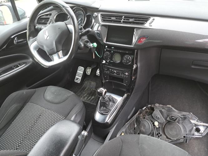 Image Porte fusible - CITROEN DS3