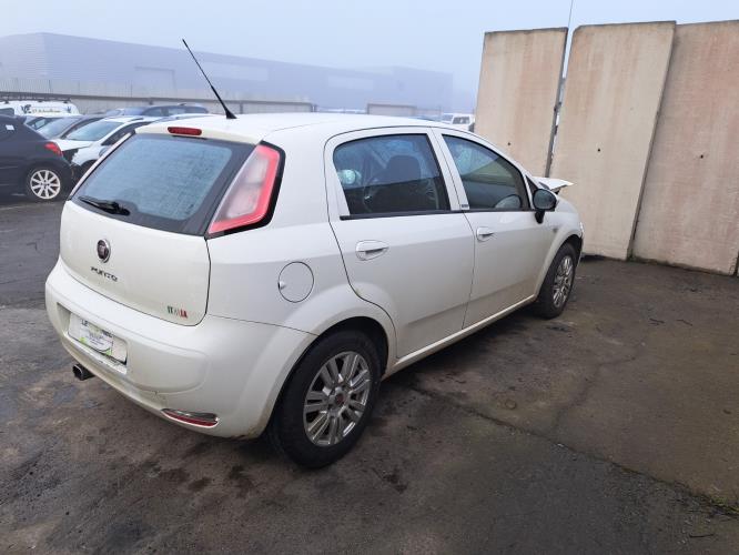 Image Porte avant gauche - FIAT PUNTO 3