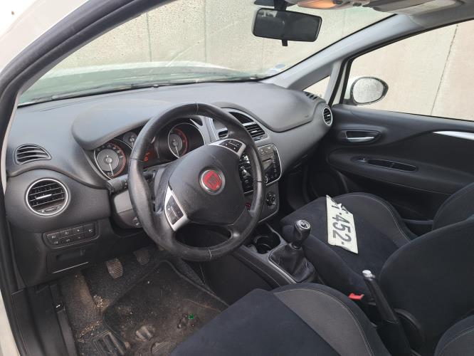 Image Porte avant gauche - FIAT PUNTO 3