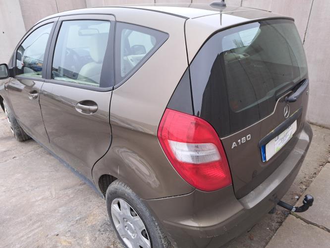 Image Malle/Hayon arriere - MERCEDES CLASSE A 169