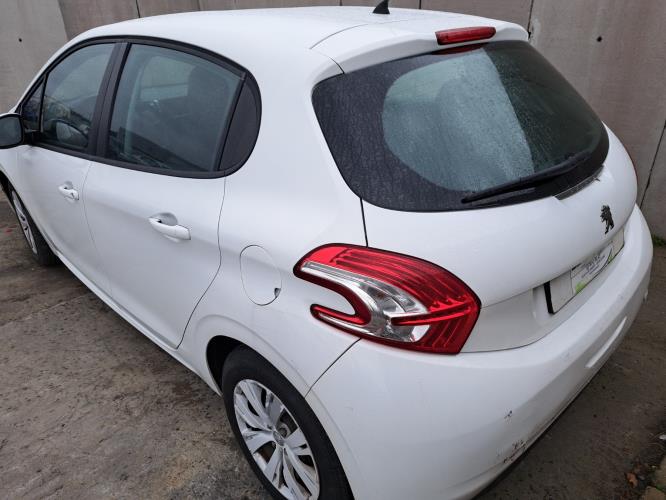 Image Optique avant principal gauche (feux)(phare) - PEUGEOT 208 1
