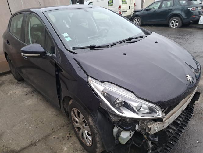 Image Ecran GPS - PEUGEOT 208 1
