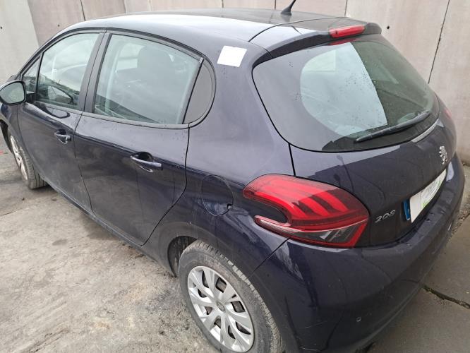 Image Ecran GPS - PEUGEOT 208 1