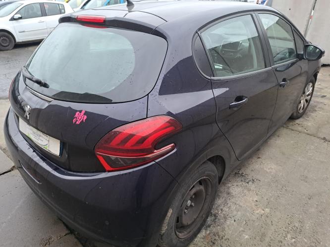 Image Ecran GPS - PEUGEOT 208 1