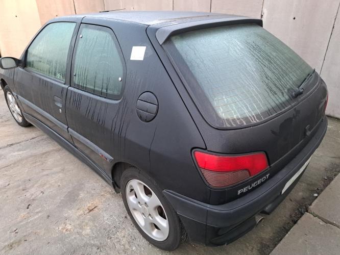 Image Capot - PEUGEOT 306