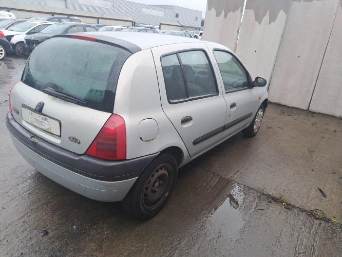 Image Capot - RENAULT CLIO 2