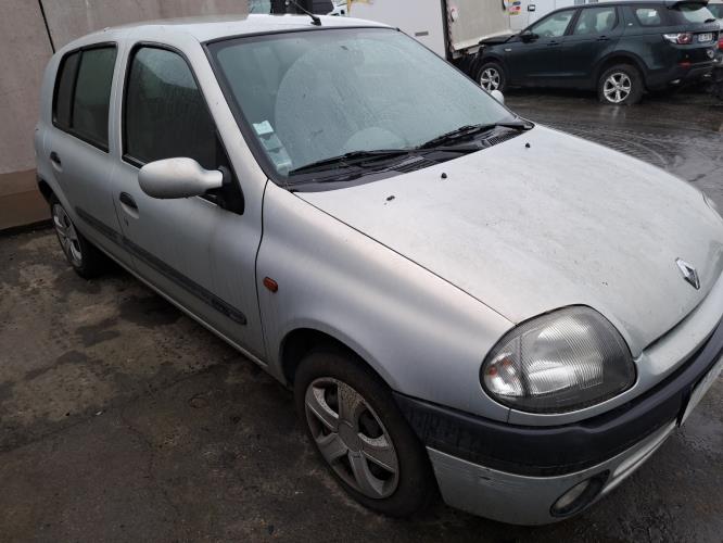 Image Feu arriere principal droit (feux) - RENAULT CLIO 2