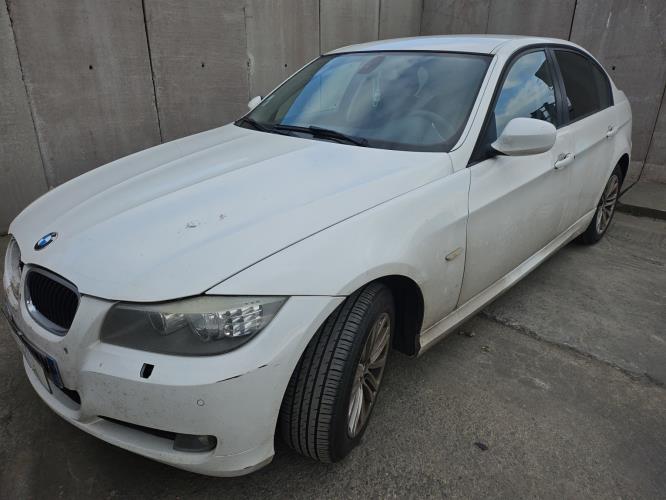 Image Feu arriere principal gauche (feux) - BMW SERIE 3 E90