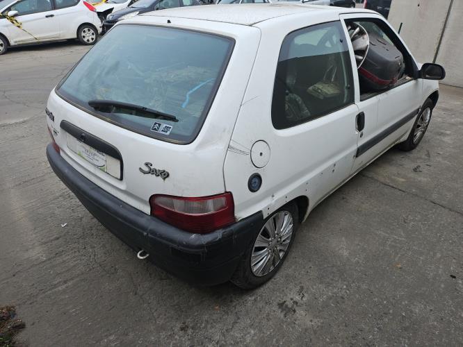 Image Pare choc avant - CITROEN SAXO