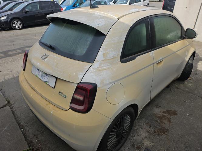Image Pare boue arriere droit - FIAT 500E