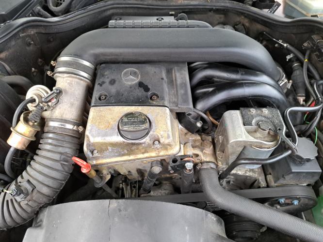 Image Porte avant gauche - MERCEDES CLASSE E 210