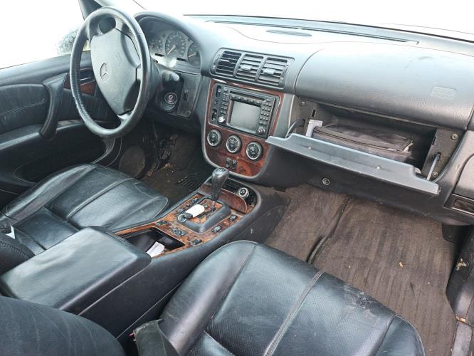 Image Porte avant gauche - MERCEDES CLASSE M 163