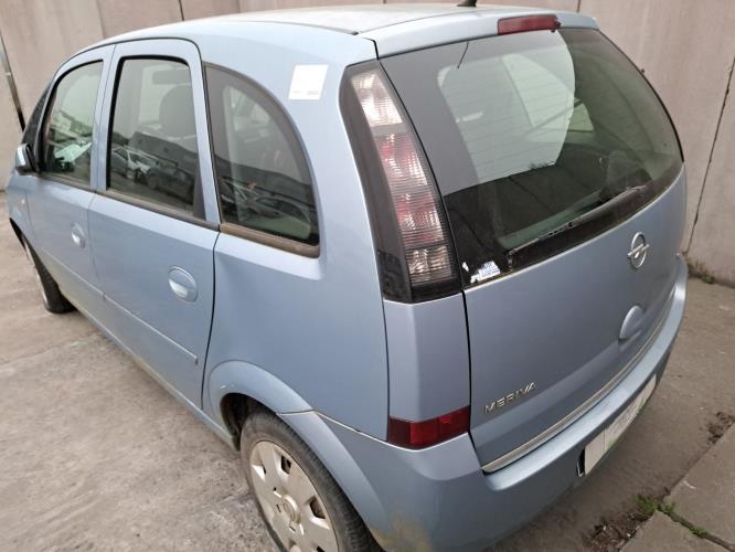 Image Capot - OPEL MERIVA A