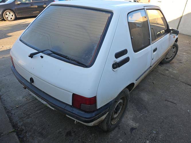 Image Retroviseur droit - PEUGEOT 205