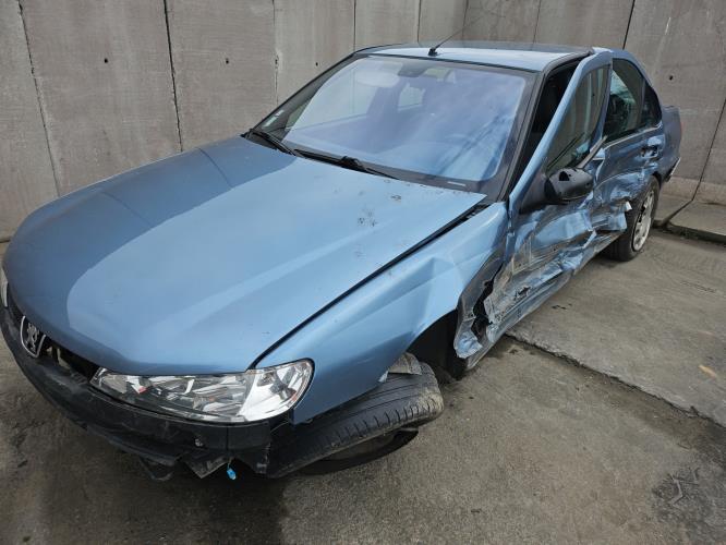 Image Feu arriere principal gauche (feux) - PEUGEOT 406
