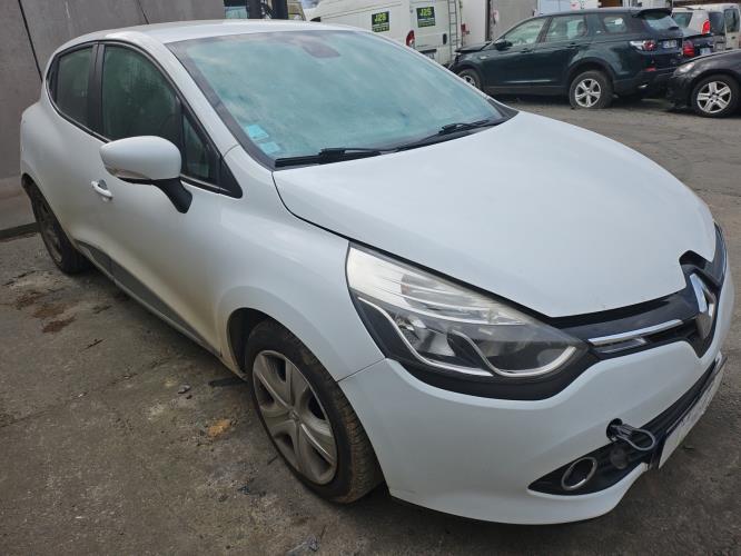 Image Feu diurne avant gauche - RENAULT CLIO 4