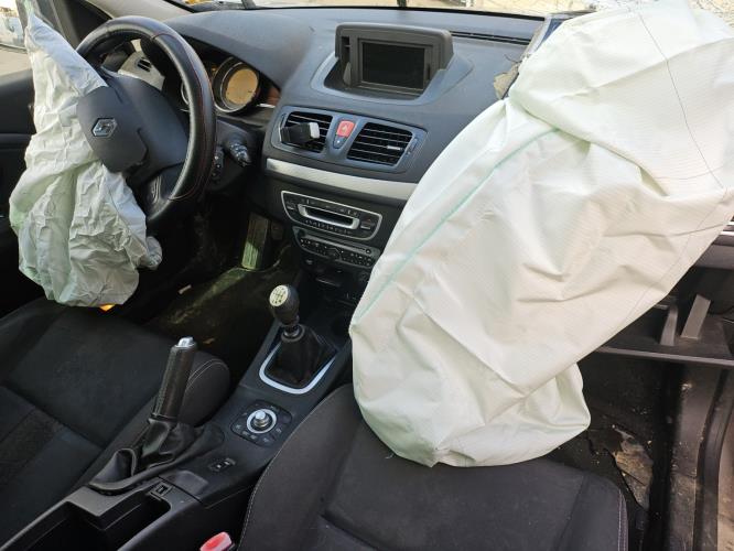 Image Pare choc arriere - RENAULT MEGANE 3