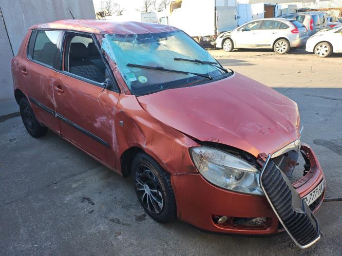 Image Feu arriere principal gauche (feux) - SKODA FABIA 2