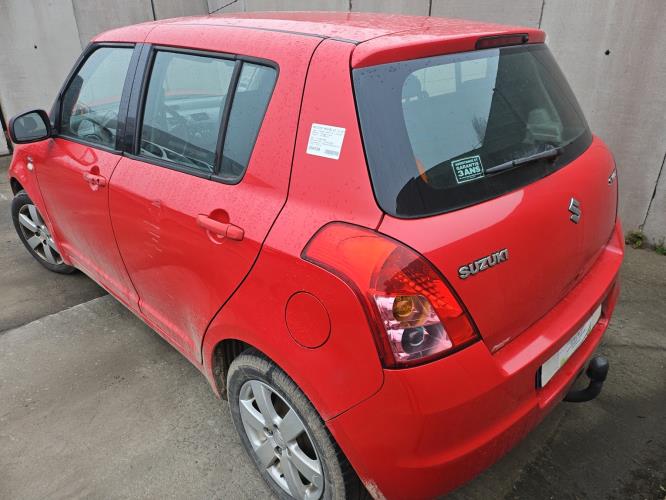 Image Plage arriere - SUZUKI SWIFT 3