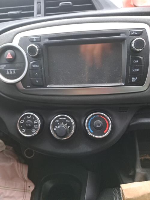 Image Commande chauffage - TOYOTA YARIS 3
