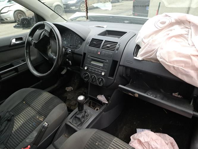 Image Pare choc arriere - VOLKSWAGEN POLO 4