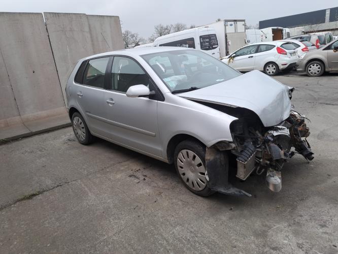 Image Pare choc arriere - VOLKSWAGEN POLO 4