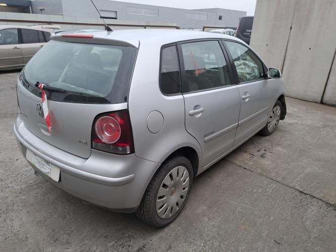 Image Pare choc arriere - VOLKSWAGEN POLO 4