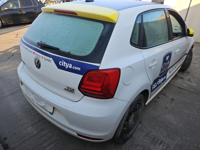 Image Calandre - VOLKSWAGEN POLO 5
