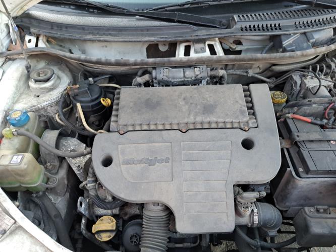Image Capot - FIAT PUNTO 2