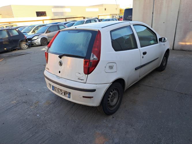 Image Capot - FIAT PUNTO 2