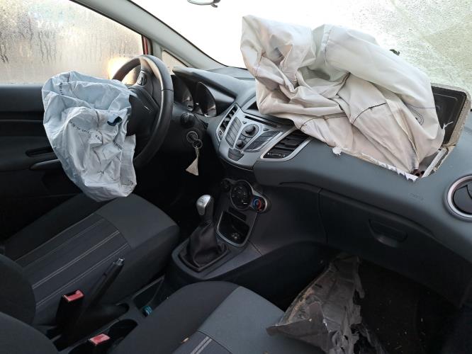 Image Feu arriere principal droit (feux) - FORD FIESTA 6