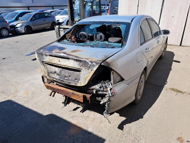 Image Porte arriere gauche - MERCEDES CLASSE C 203
