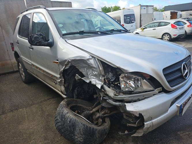 Image Porte arriere droit - MERCEDES CLASSE M 163