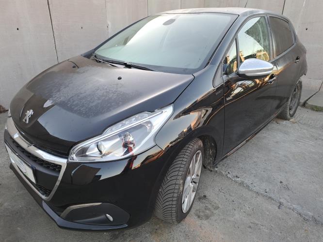Image Ecran GPS - PEUGEOT 208 1