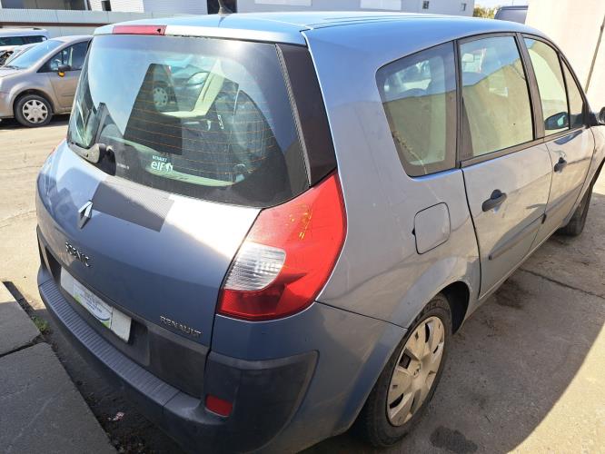Image Feu arriere principal droit (feux) - RENAULT GRAND SCENIC 2