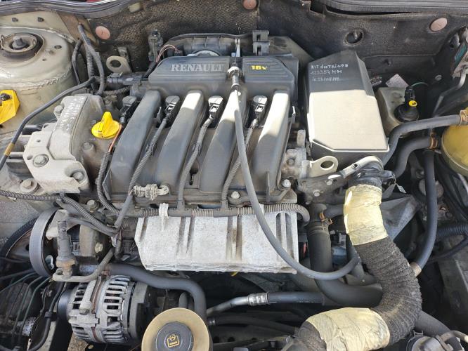 Image Pare choc avant - RENAULT MEGANE 1