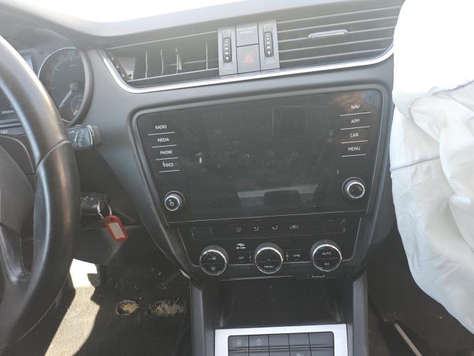 Image Commande chauffage - SKODA OCTAVIA 3