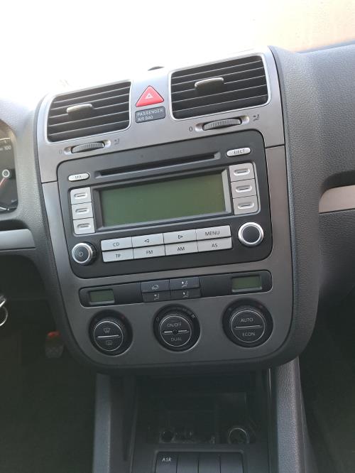 Image Plage arriere - VOLKSWAGEN GOLF 5