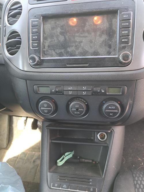 Image Autoradio - VOLKSWAGEN TIGUAN 1