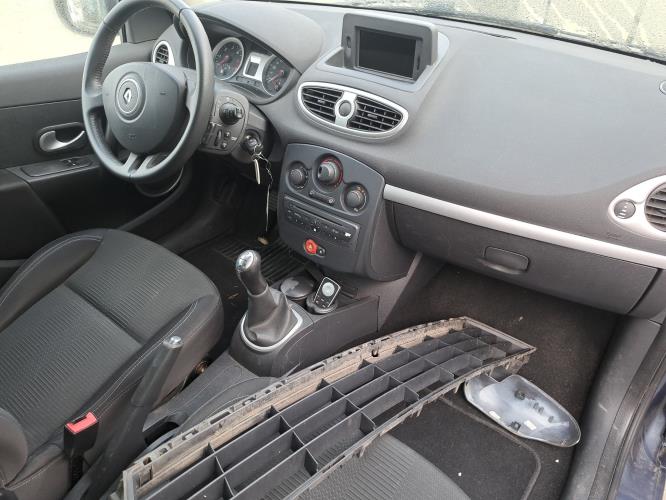 Image Interrupteur de leve vitre avant gauche - RENAULT CLIO 3