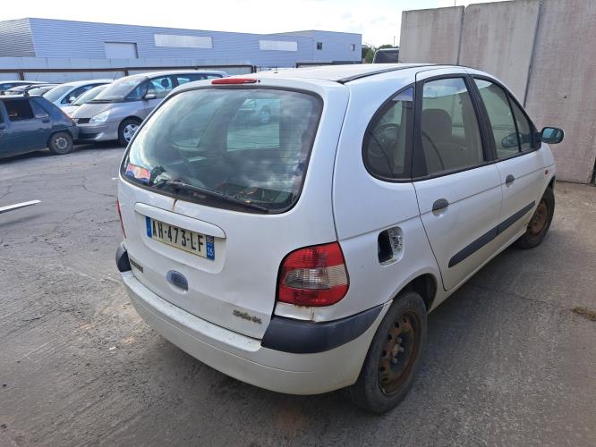 Image Pare choc avant - RENAULT SCENIC 1
