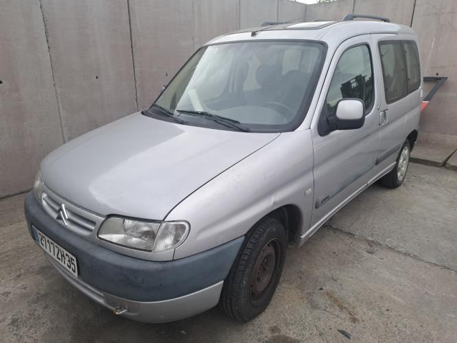 Image Feu arriere principal droit (feux) - CITROEN BERLINGO 1