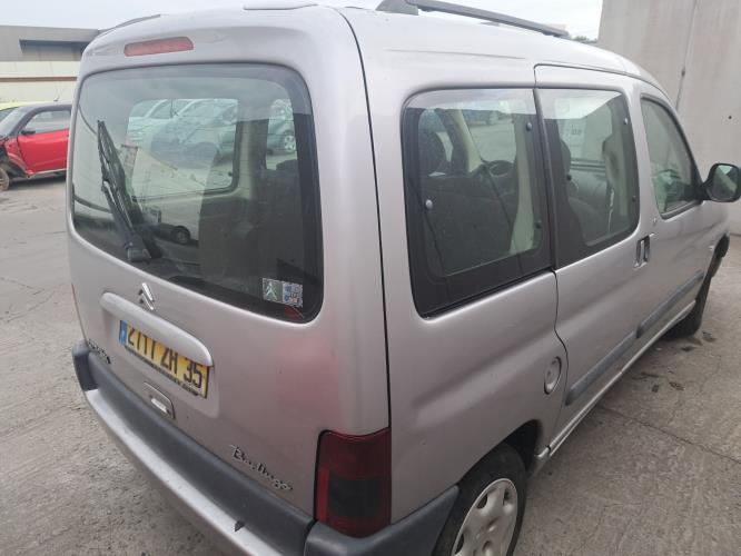 Image Feu arriere principal droit (feux) - CITROEN BERLINGO 1