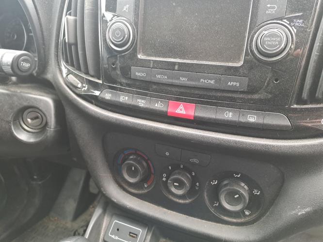 Image Feu arriere principal gauche (feux) - FIAT DOBLO 2